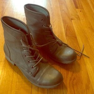 Guess combat boots